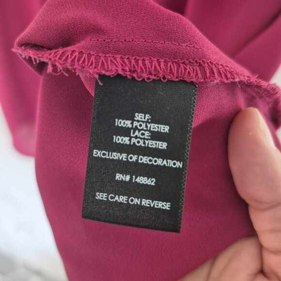 Torrid Womens Burgundy Lace Yoke Blouse Short Flutter Sleeves Button Back Detail - Picture 8 of 9